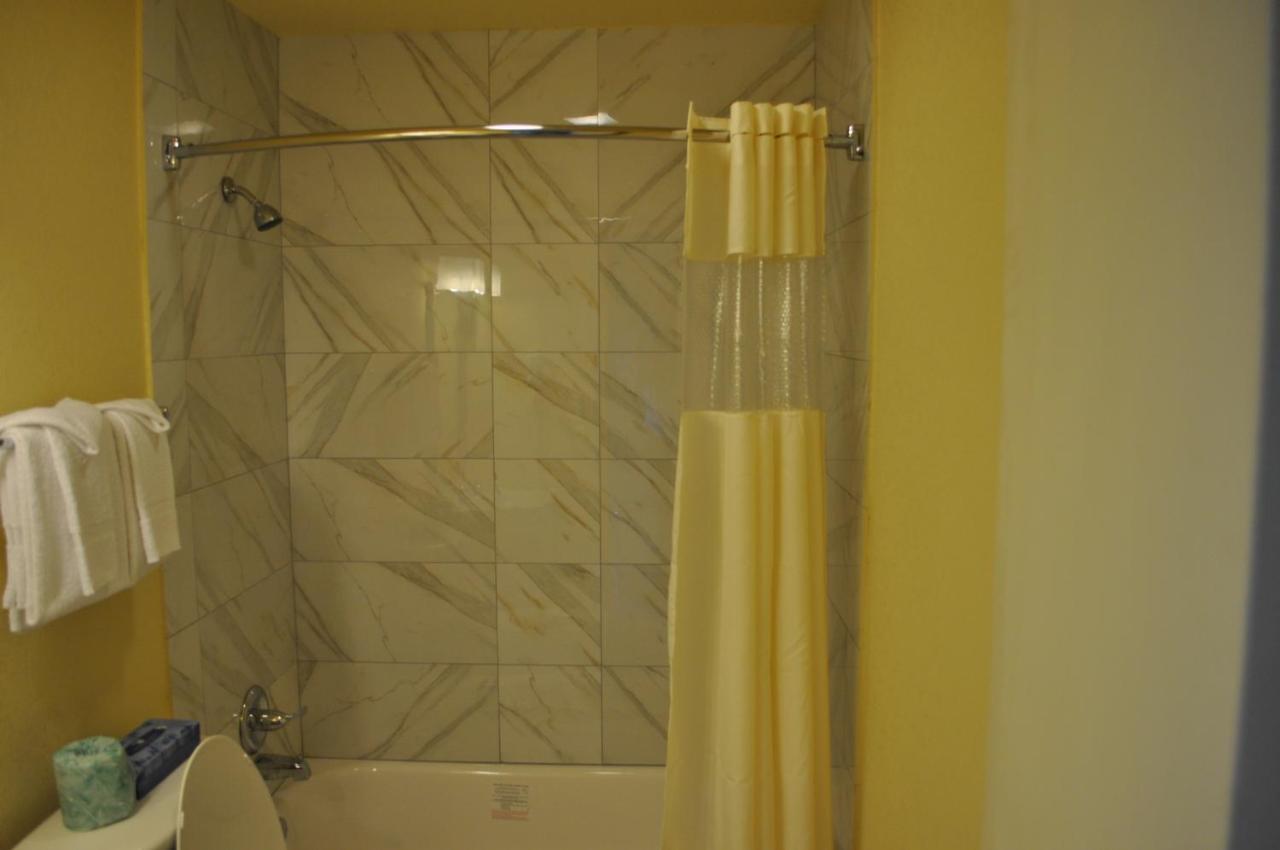 Blue Marlin Motel Virginia Beach Bilik gambar